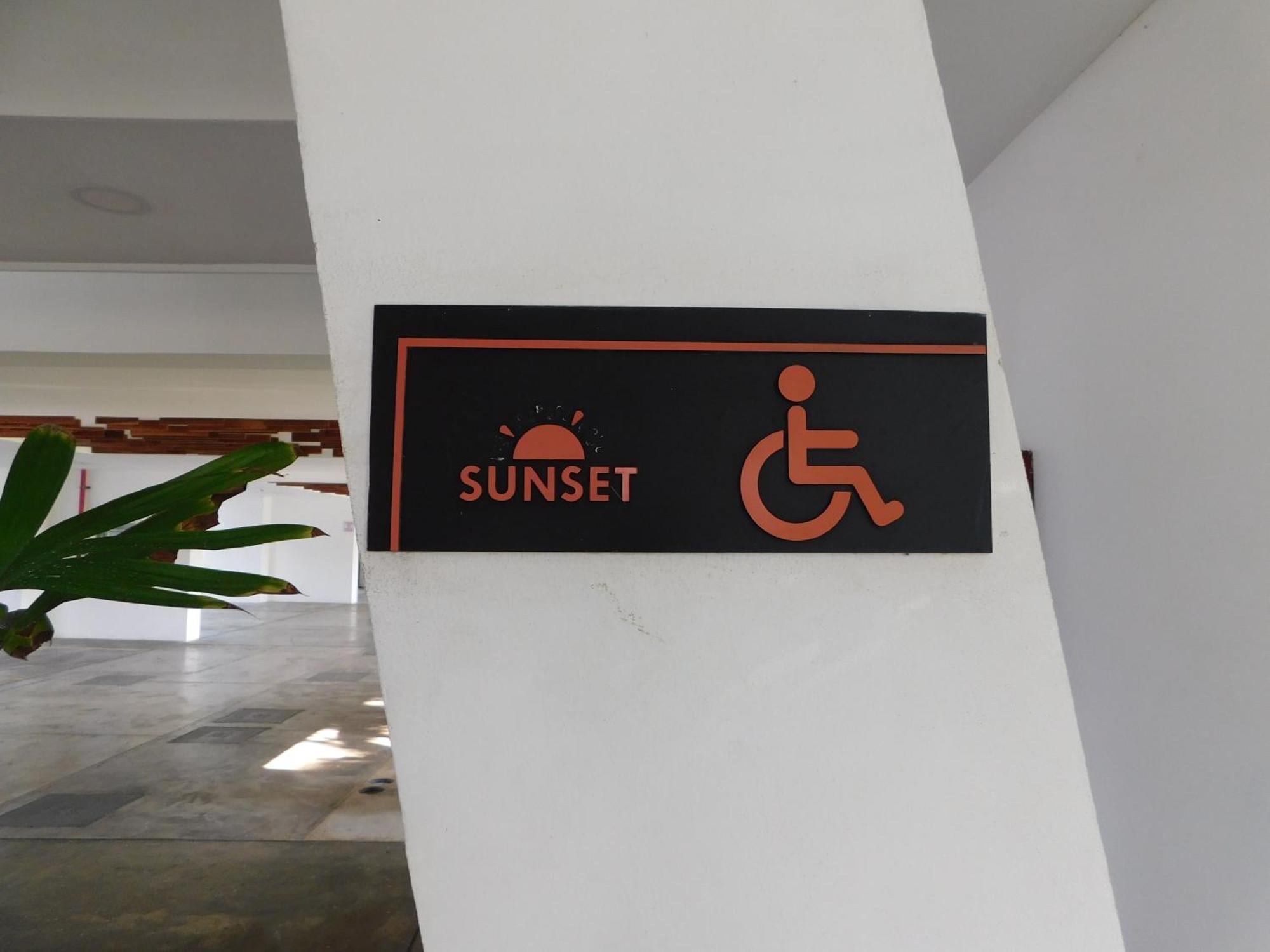 Sunset 205, Sleeps Six, Next Door To The Pool, 100M To The Beach! Jaco Ngoại thất bức ảnh